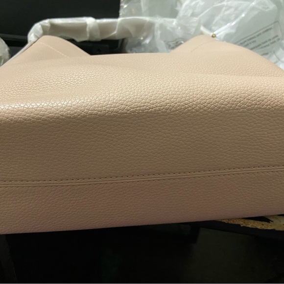 Light Pink Michael Kors handbag - Picture 3 of 7